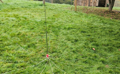 A cheap 1/4 wave telescopic whip